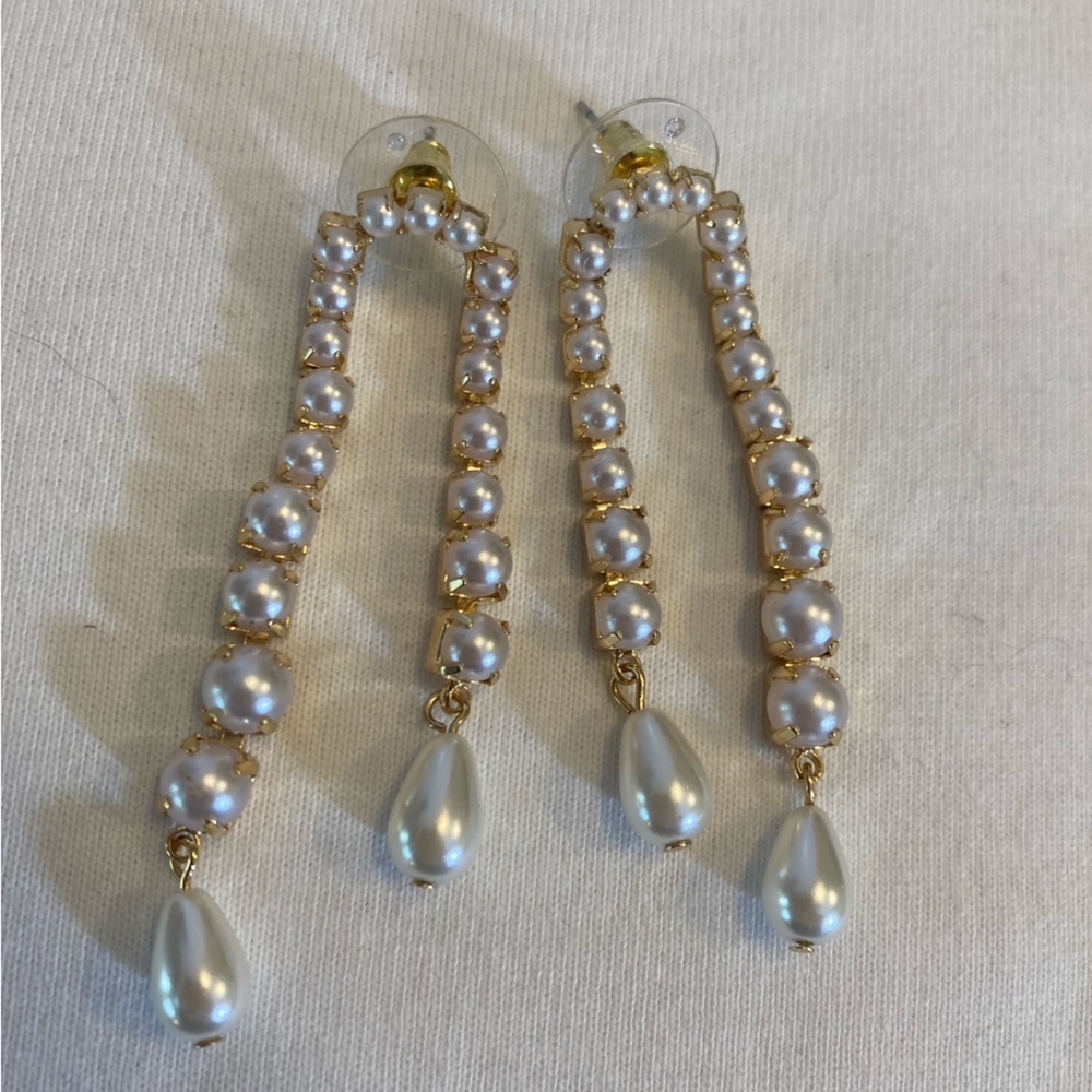 Drippy Vintage Pierced Earrings with Faux Pearls - Picture 4 of 6